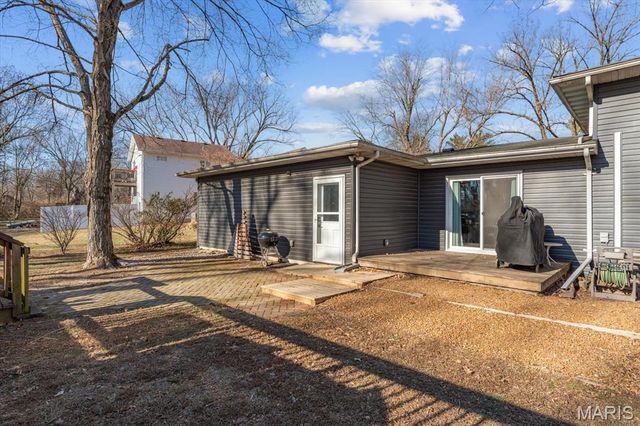 123 E School Street, Fairview Heights, IL 62208