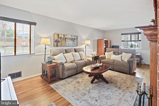 12624 SUMMERWOOD DR, Silver Spring, MD 20904