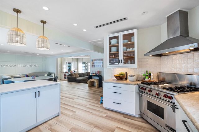1260 99th St, Bay Harbor Islands, FL 33154