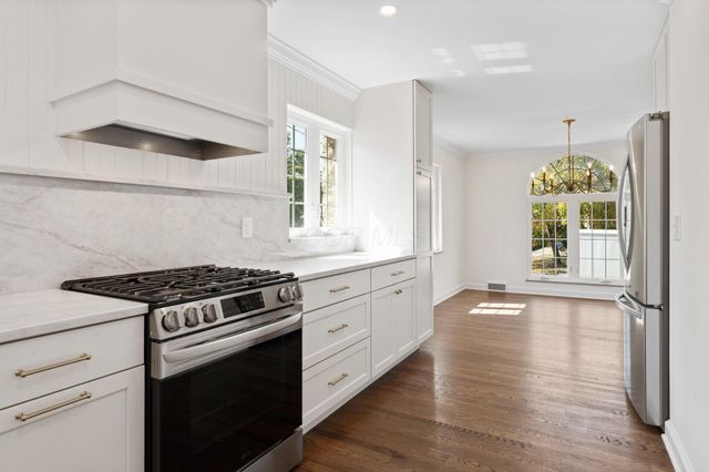 4466 Olentangy Boulevard, Columbus, OH 43214