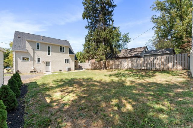 4466 Olentangy Boulevard, Columbus, OH 43214