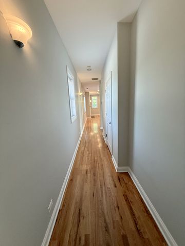 5558 W Edmunds Street 3, Chicago, IL 60630