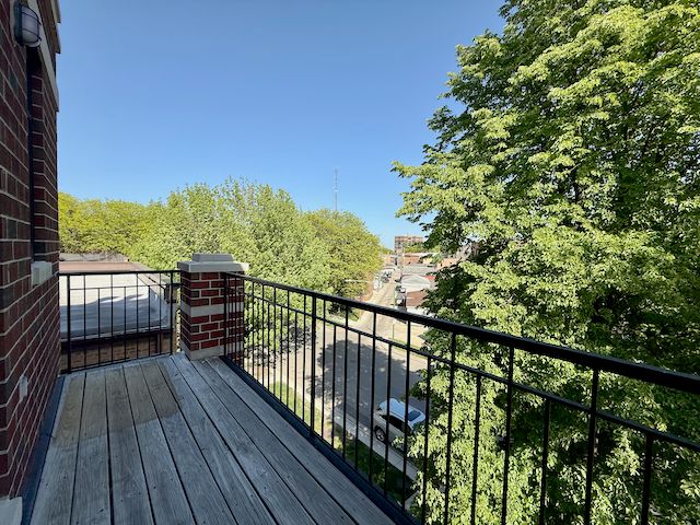 5558 W Edmunds Street 3, Chicago, IL 60630