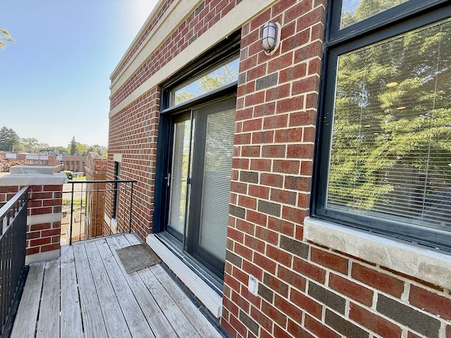 5558 W Edmunds Street 3, Chicago, IL 60630