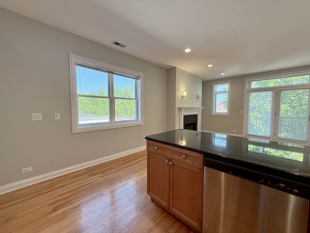 5558 W Edmunds Street 3, Chicago, IL 60630