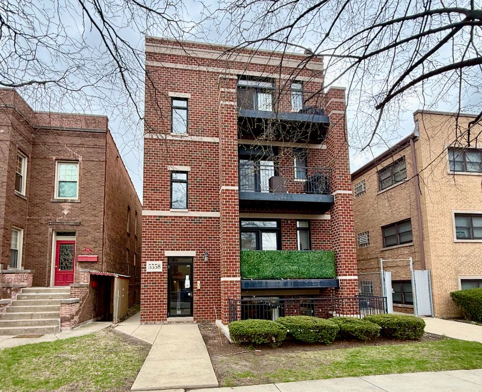 5558 W Edmunds Street 3, Chicago, IL 60630