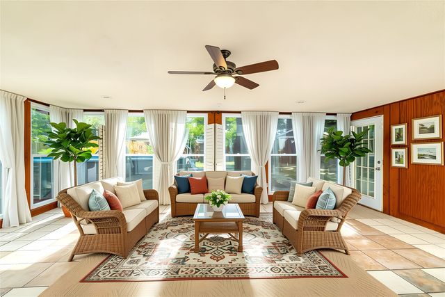 637 Post Oak Drive, Hurst, TX 76053