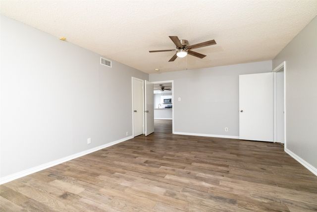 637 Post Oak Drive, Hurst, TX 76053