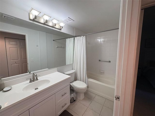 780 S Sapodilla Avenue 306, West Palm Beach, FL 33401