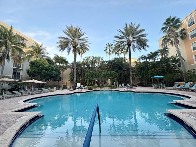 780 S Sapodilla Avenue 306, West Palm Beach, FL 33401