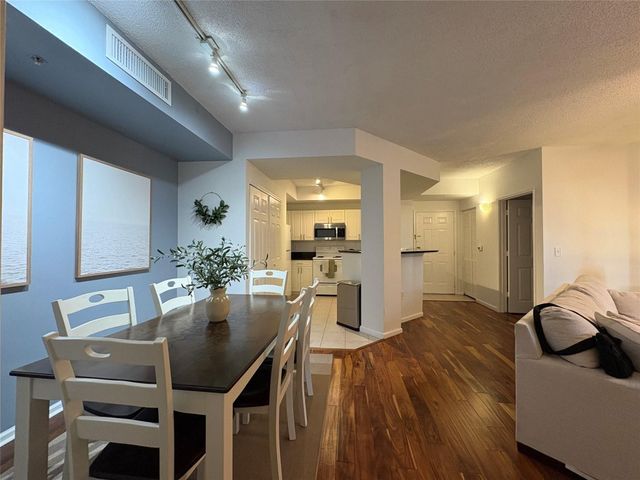 780 S Sapodilla Avenue 306, West Palm Beach, FL 33401