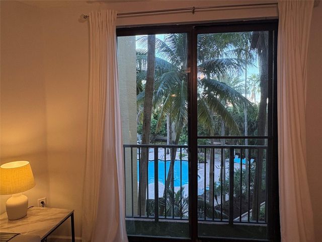 780 S Sapodilla Avenue 306, West Palm Beach, FL 33401