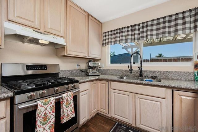 5014 El Mirlo, Oceanside, CA 92057