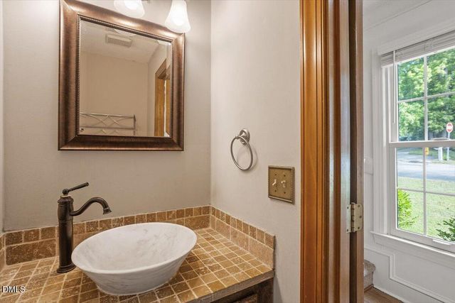3629 E Jameson Road, Raleigh, NC 27604