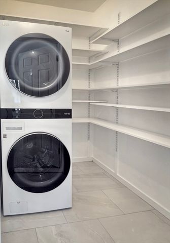 1 Douglass Grn 1, Woburn, MA 01801