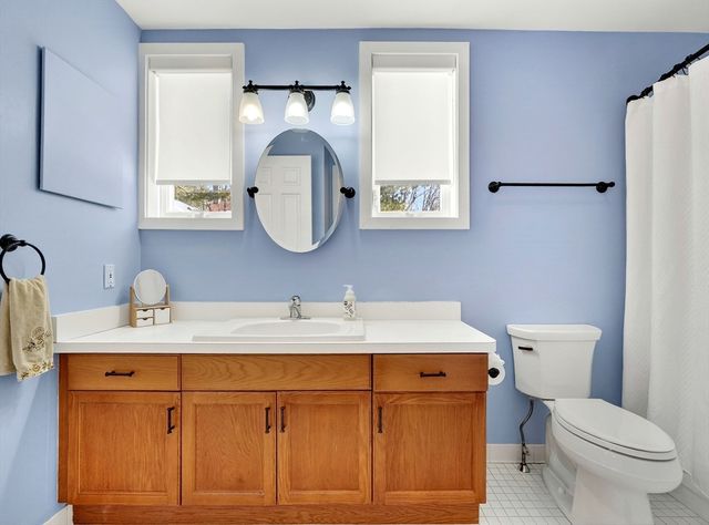 1 Douglass Grn 1, Woburn, MA 01801