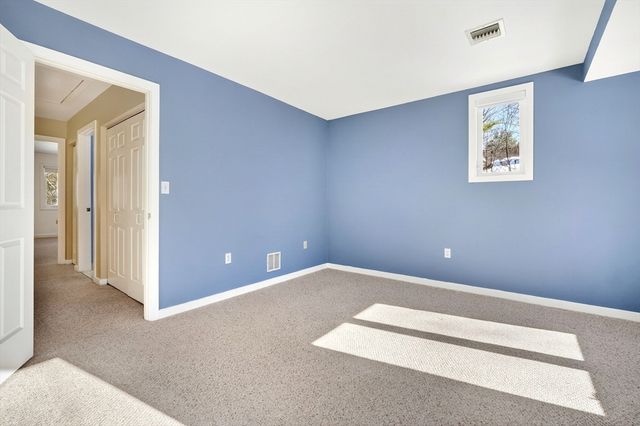 1 Douglass Grn 1, Woburn, MA 01801