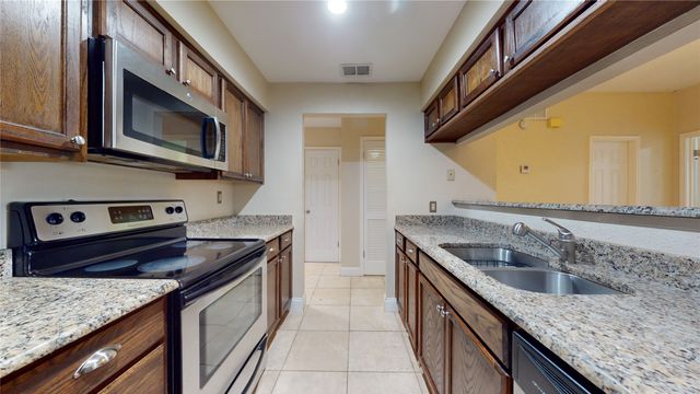 564 Josephine Street, Dallas, TX 75246