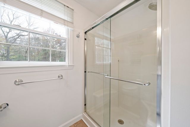 4 Mockingbird Ln, Franklin, MA 02038