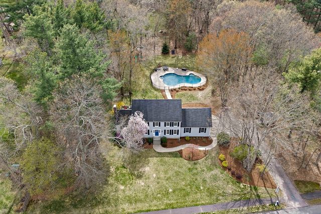 4 Mockingbird Ln, Franklin, MA 02038