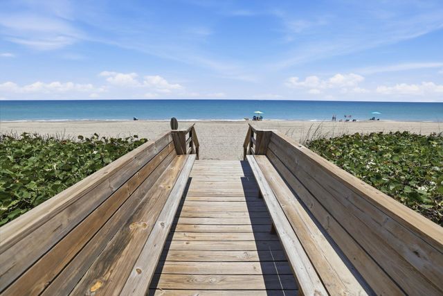 1457 NE Ocean Boulevard 8, Stuart, FL 34996