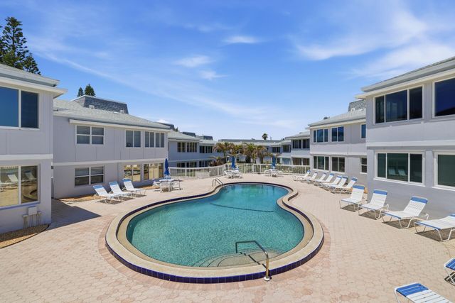 1457 NE Ocean Boulevard 8, Stuart, FL 34996