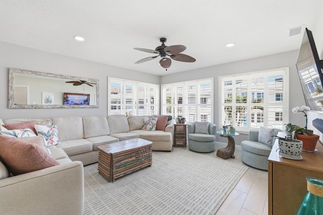 1457 NE Ocean Boulevard 8, Stuart, FL 34996