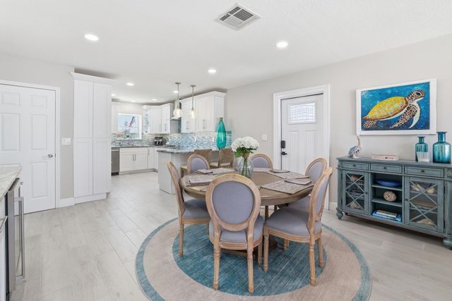 1457 NE Ocean Boulevard 8, Stuart, FL 34996