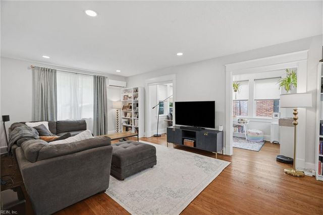 131 Grayson ST, Portsmouth, VA 23707
