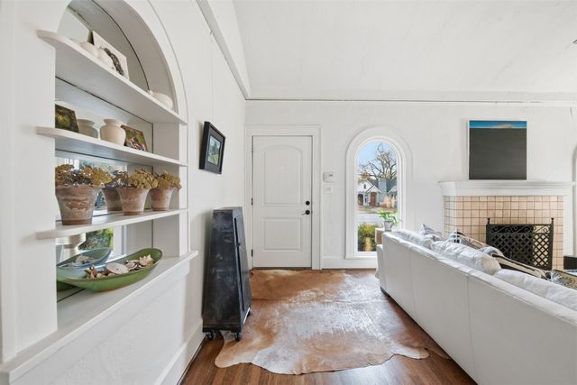 1929 Forest Park Boulevard, Fort Worth, TX 76110