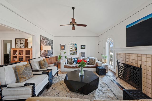 1929 Forest Park Boulevard, Fort Worth, TX 76110