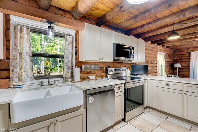 11780 W Western Reserve Road, Salem, OH 44460
