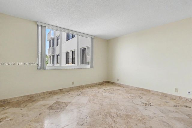 4200 Hillcrest Dr 408 408, Hollywood, FL 33021