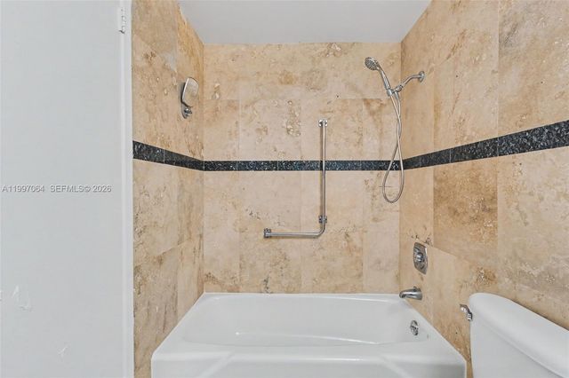 4200 Hillcrest Dr 408 408, Hollywood, FL 33021