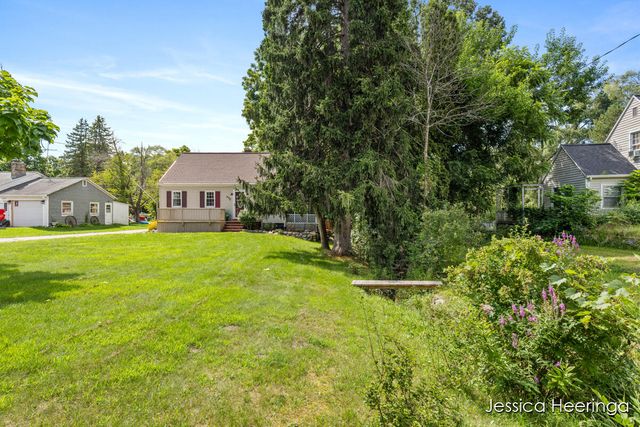 475 Northland Court NE, Rockford, MI 49341