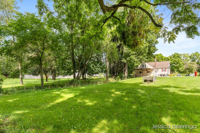 475 Northland Court NE, Rockford, MI 49341