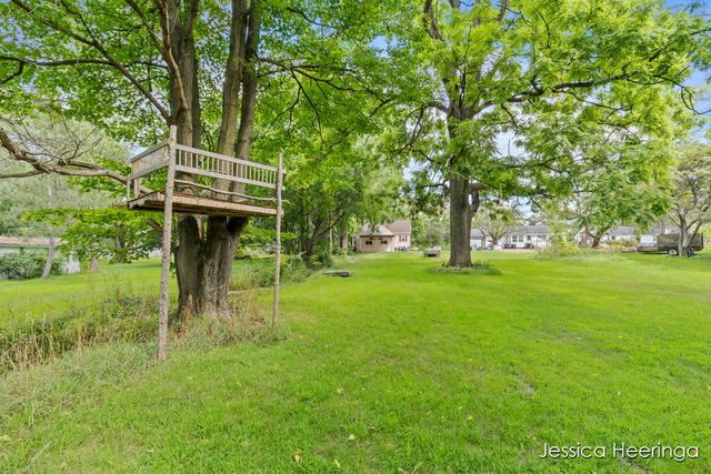 475 Northland Court NE, Rockford, MI 49341