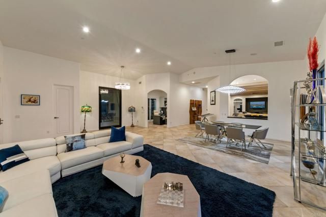 30330 Via Maria Elena, Bonsall, CA 92003