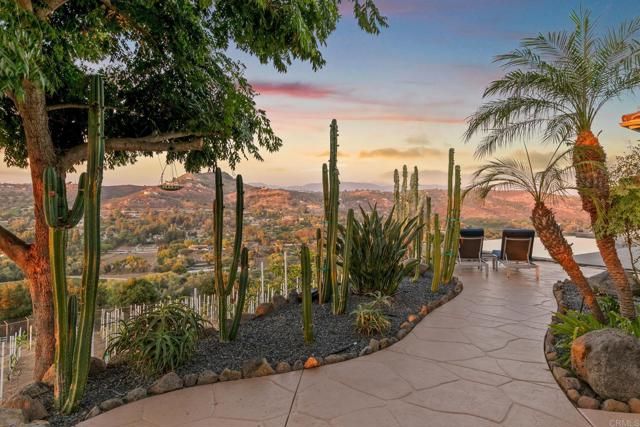 30330 Via Maria Elena, Bonsall, CA 92003