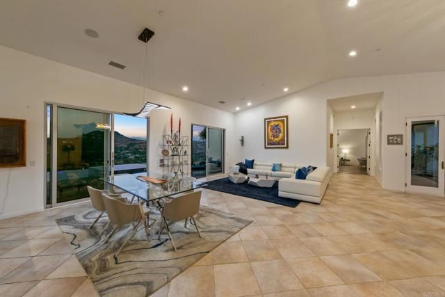 30330 Via Maria Elena, Bonsall, CA 92003