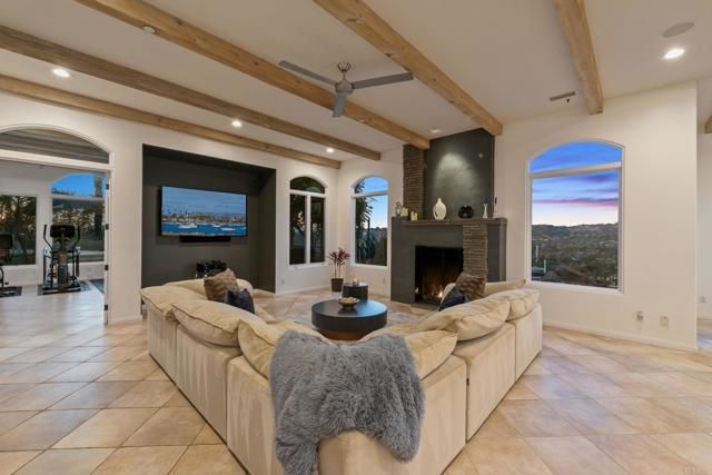 30330 Via Maria Elena, Bonsall, CA 92003