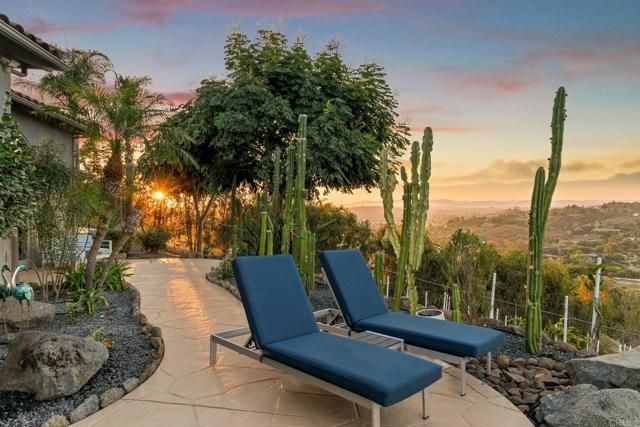 30330 Via Maria Elena, Bonsall, CA 92003