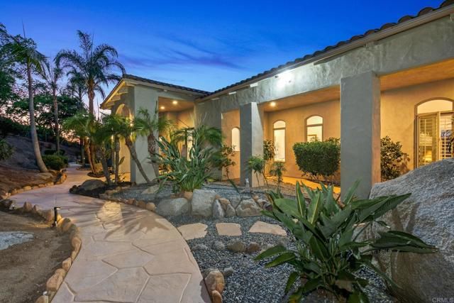 30330 Via Maria Elena, Bonsall, CA 92003