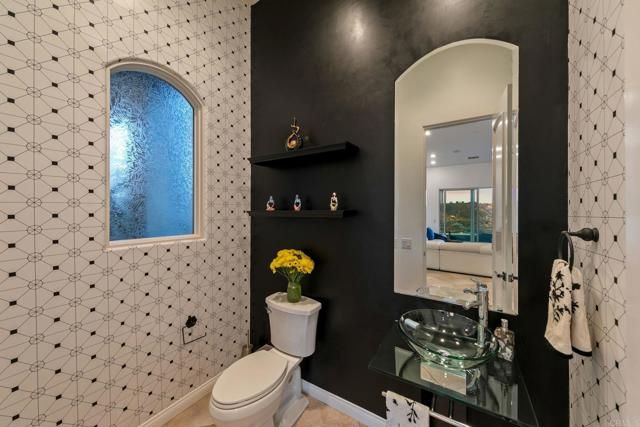 30330 Via Maria Elena, Bonsall, CA 92003