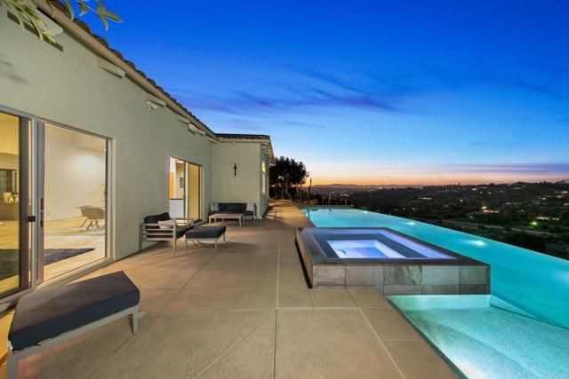 30330 Via Maria Elena, Bonsall, CA 92003