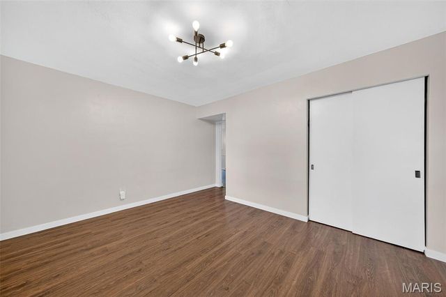 129 Williamsburg Drive, Belleville, IL 62221