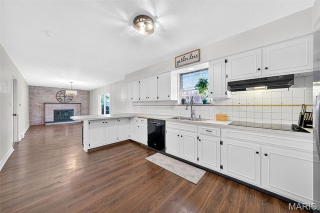 129 Williamsburg Drive, Belleville, IL 62221