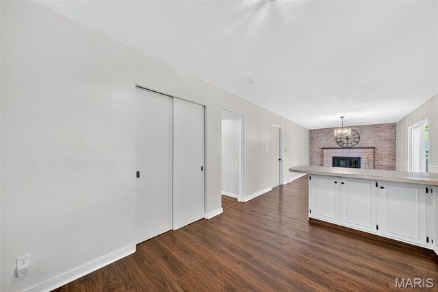 129 Williamsburg Drive, Belleville, IL 62221