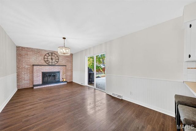 129 Williamsburg Drive, Belleville, IL 62221