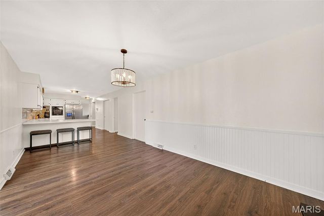 129 Williamsburg Drive, Belleville, IL 62221